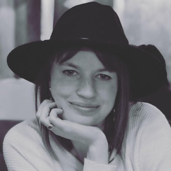 Meet your Posher, Kelsey - Picture 1 of 1